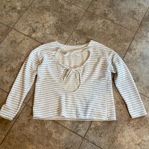 Jolie shirt, open back